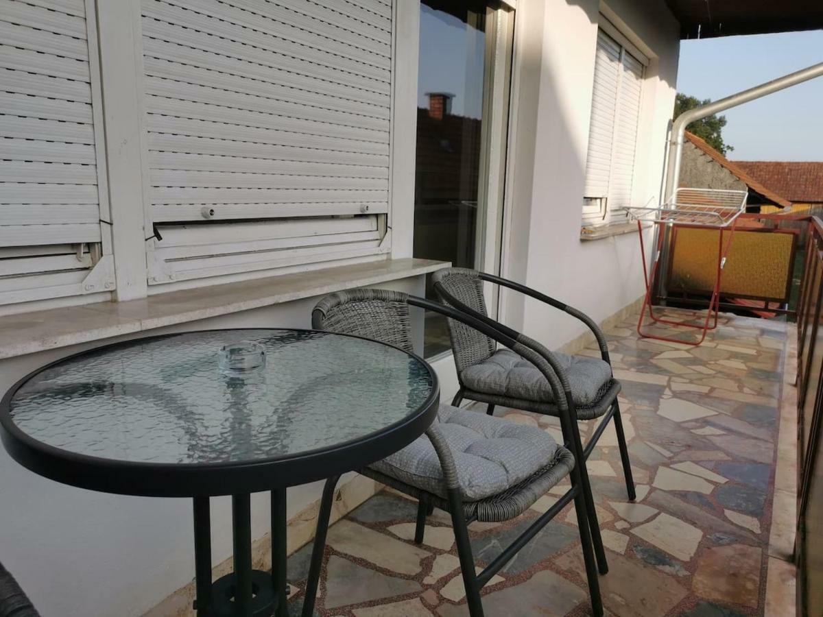 Apartman Kuca 150 Mala Subotica Eksteriør billede